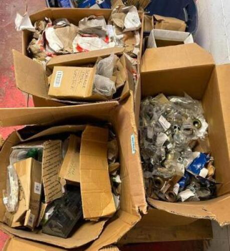 PALLET OF ASSORTED DOOR HARDWARE