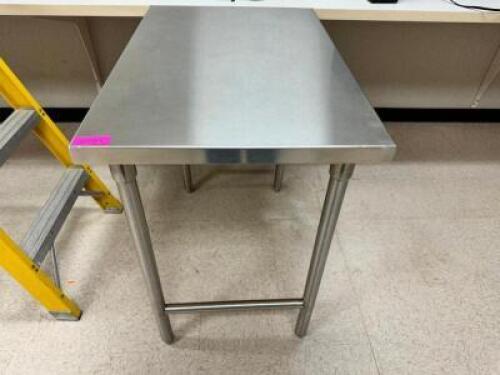 DESCRIPTION: 36" X 24" STAINLESS TABLE ADDITIONAL INFORMATION HEAVY DUTY LOCATION: PHARMACY QTY: 1