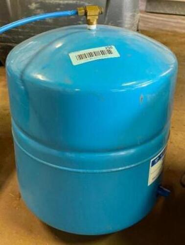 REVERSE OSMOSIS WATER STORAGE TANK