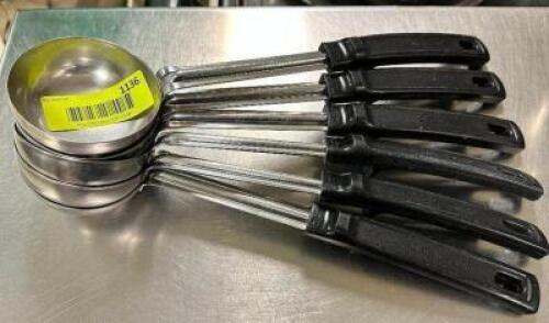 (4) SLOTTED STAINLESS PORTION SERVERS.