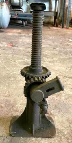 MANUAL JACK