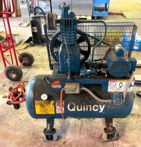 QUINCY 30 GALLON AIR COMPRESSOR