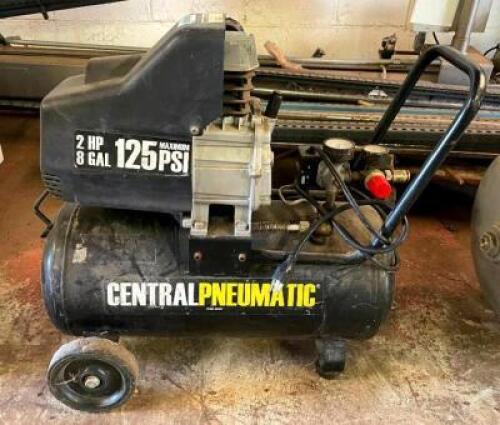 CENTRAL PNEUMATIC 8 GALLON PORTABLE COMPRESSOR WITH 2 HP