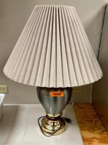 END TABLE LAMP WITH SHADE