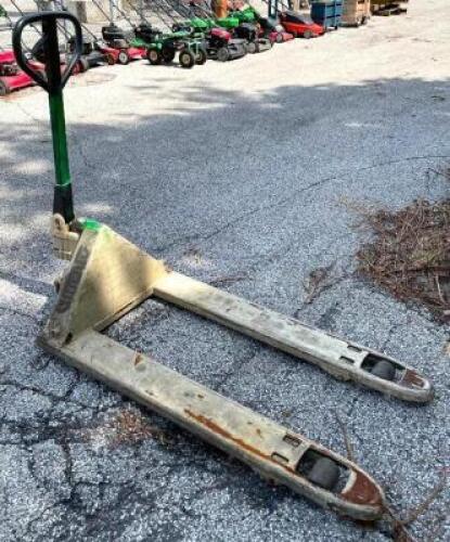 CROWN PALLET JACK (NOT IN WORKING CONDITION)