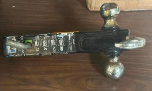 TRI-BALL AND HOOK TRUCK HITCH