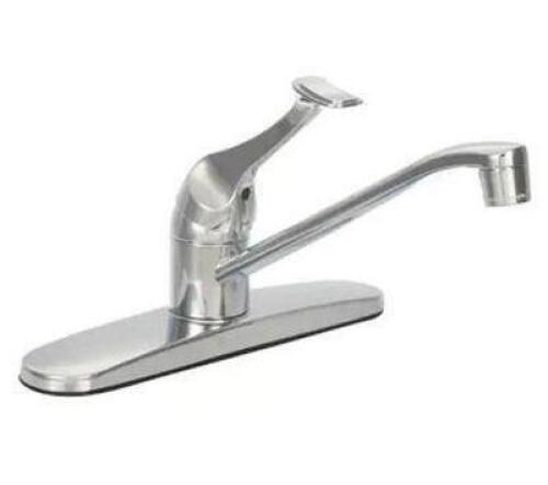 SINGLE-HANDLE STANDARD KITCHEN FAUCET IN CHROME