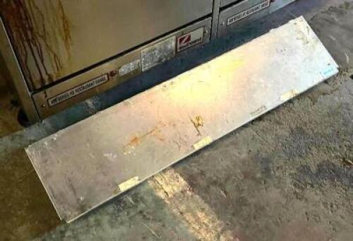 4 FOOT STAINLESS SHELF