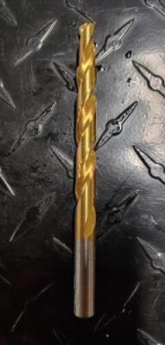DESCRIPTION (30) TIN COATED CUSTOM STEP DRILL BITS BRAND/MODEL UNBRANDED ADDITIONAL INFORMATION RETAIL $ 38.50 EACH SIZE 9/32"X .873 THIS LOT IS SOLD
