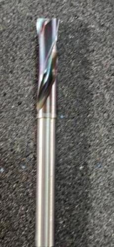 DESCRIPTION: (5) SOLID CARBIDE SCREW MACHINE DRILL BRAND/MODEL: OSG 3330700 RETAIL$: $90.50 EA SIZE: 7mm QTY: 5