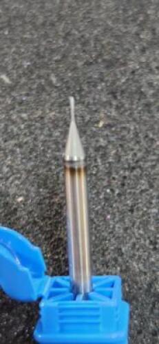 DESCRIPTION: (4) SOLID CARBIDE SQ END MILL BRAND/MODEL: NIAGARA 5458645 RETAIL$: $ 26.50 EA SIZE: .020" DIA 1/8" SD .060 LOC QTY: 4