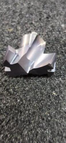 DESCRIPTION: (4) KENTIP INDEXABLE DRILL INSERTS BRAND/MODEL: KENNAMETAL KTIP1400FEGM RETAIL$: $97.39 EA SIZE: 14mm QTY: 4