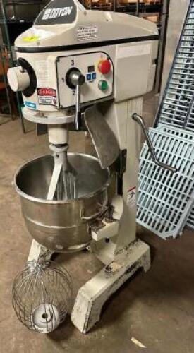DOYON 30 QT MIXER W/ BOWL AND (2) ATTACHMENTS