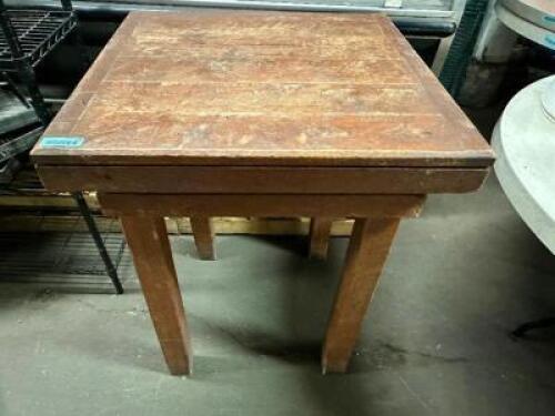 30" X 30" HARDWOOD COUNTER HEIGHT TABLE