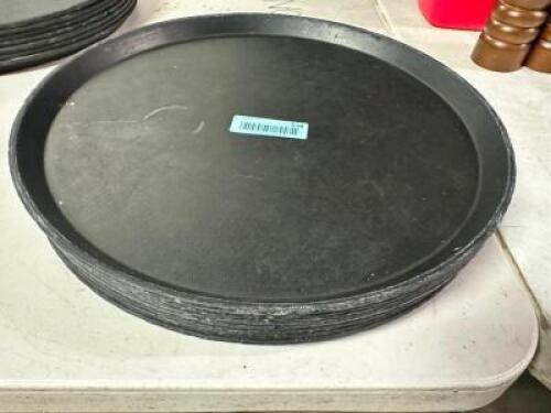 (6) 16" ROUND DRINK SERVING TRAYS ( BLACK )