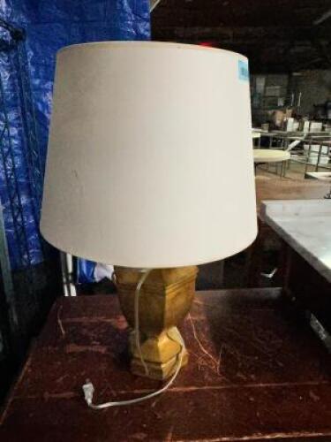 END TABLE TABLE LAMP W/ SHADE