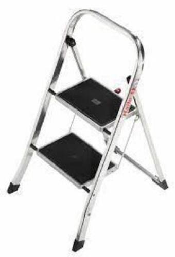 DESCRIPTION: (1) ALUMINUM FOLDING STEP LADDER BRAND/MODEL: HAILO K30 #4392-281 RETAIL$: $70.00 EA SIZE: 2 STEP QTY: 1