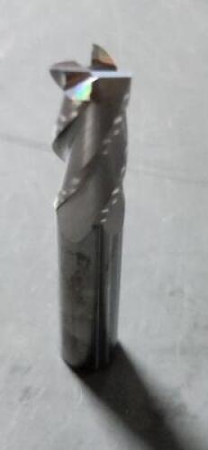DESCRIPTION: (3) SOLID CARBIDE SQ END MILL BRAND/MODEL: GARR 13270 RETAIL$: $32.66 EA SIZE: 7/16" 1" LOC QTY: 3