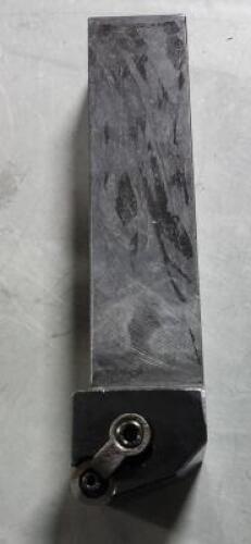 DESCRIPTION: (1) INDEXABLE TURNING TOOLL HOLDER BRAND/MODEL: DORIAN TOOL 73310151211 RETAIL$: 108.14 SIZE: 1-1/4" SQ SHANK QTY: 1