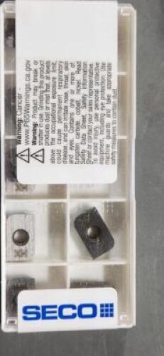 DESCRIPTION: (30) LOHW CARBIDE MILLING INSERTS BRAND/MODEL: SECO LOHW130325 RETAIL$: $ 18.90 PER INSERT QTY: 30