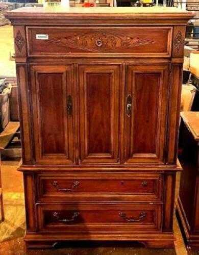 61 INCH BEDROOM WARDROBE