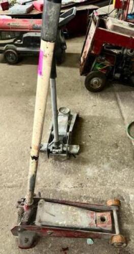 FLOOR JACK