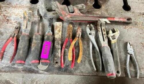 (1) LOT OF ASSORTED HAND TOOLS