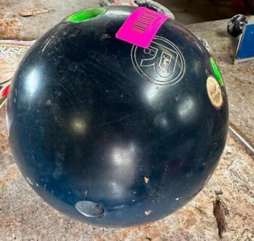 LADIES BOWLING BALL.