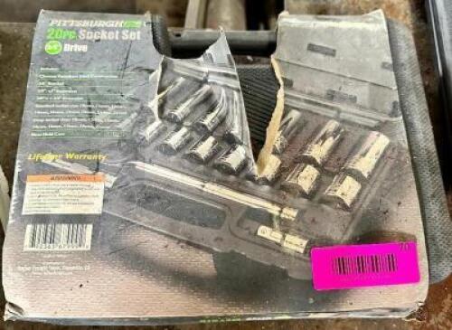PITTSBURG 20 PIECE SOCKET SET