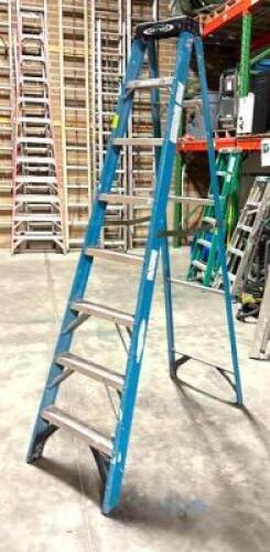 DESCRIPTION: 8' FIBERGLASS STEP LADDER SIZE: 8' LOCATION: WAREHOUSE #1