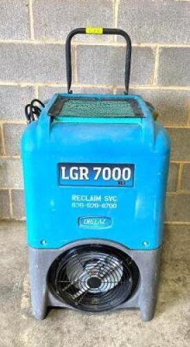 DESCRIPTION: DRI-EAZ LGR 7000XLI COMMERCIAL DEHUMIDIFIER BRAND/MODEL: DRI-EAZ F412 INFORMATION: 115 VOLTS, 60 HZ, 8.3 AMPS, HOURS: 6526.1 LOCATION: WA