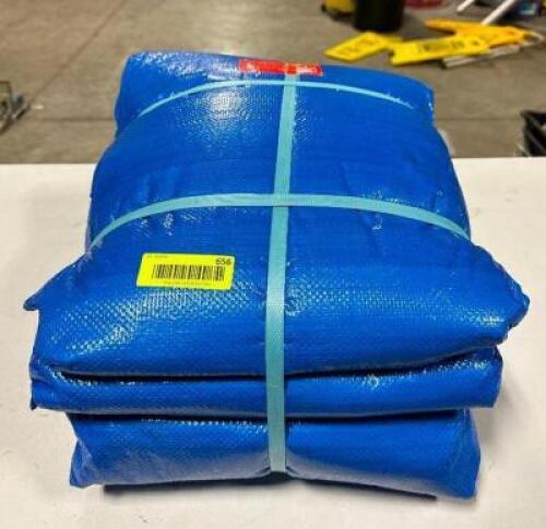 DESCRIPTION: 30'X50' MEDIUM DUTY TARP BRAND/MODEL: HDX LOCATION: WAREHOUSE QTY: 1