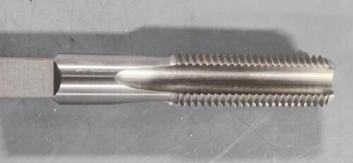 DESCRIPTION: (2) HSS STRAIGHT FLUTE HAND TAP BRAND/MODEL: HERTEL 07685704 RETAIL$: $96.76 EA SIZE: M22.2.5 QTY: 2