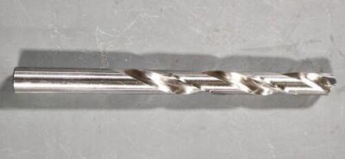 DESCRIPTION: (1) CARBIDE TIPPED JOBBER LENGTH DRILL BRAND/MODEL: CJT 12004062 RETAIL$: 35.24 SIZE: 13/32" QTY: 1