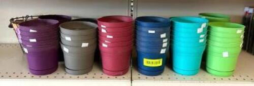 DESCRIPTION: ASSORTED 5" PLASTIC PLANTERS (VARIOUS COLORS) BRAND/MODEL: BLOEM SIZE: 5" LOCATION: STORE