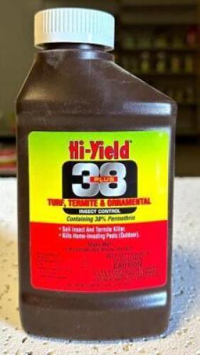 DESCRIPTION: (3) 16 OZ. BOTTLES OF 38 PLUS TURF, TERMITE, & ORNAMENTAL INSECT CONTROL BRAND/MODEL: HI-YIELD 31331 LOCATION: STOCK ROOM QTY: 3