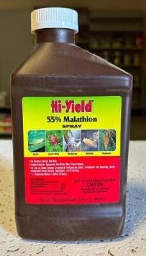 DESCRIPTION: (6) 32 OZ. BOTTLES OF 55% MALATHION SPRAY BRAND/MODEL: HI-YIELD 32029 LOCATION: STOCK ROOM QTY: 6