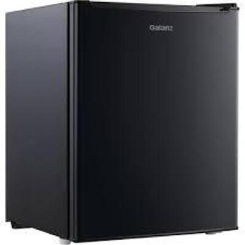 DESCRIPTION: (1) MINI FRIDGE BRAND/MODEL: GALANZ/GL27BK INFORMATION: BLACK/CAPACITY: 2.7 CU-FT RETAIL$: 170.99 SIZE: 19.69"L X 19.13"W X 24.69"H QTY: