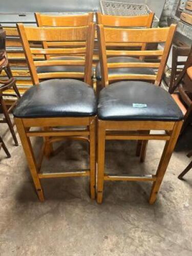 DESCRIPTION: (4) 30" LADDER BACK BAR STOOLS W/ BLACK SEAT CUSHIONS LOCATION: BAY 7 THIS LOT IS: SOLD BY THE PIECE QTY: 4