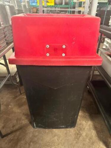 DESCRIPTION: 20 GALLON BAR SIDE CAN WITH MAGNETIC COLLECTION TOP LOCATION: BAY 7 QTY: 1