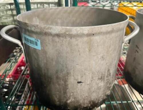 DESCRIPTION: 25 QT STOCK POT SIZE 25 QT LOCATION: BAY 7 QTY: 1
