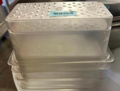 DESCRIPTION: (5) 1/3 SIZE PLASTIC INSERTS SLOTTED SIZE 6" DEEP LOCATION: BAY 7 THIS LOT IS: SOLD BY THE PIECE QTY: 5