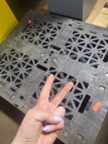 DESCRIPTION: (2) PLASTIC SHIPPING PALLETS INFORMATION: BLACK RETAIL$: $21.50 EA SIZE: 40" X 48" QTY: 2