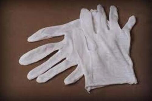 DESCRIPTION: (1) BOX OF (100) LIGHT WEIGHT COTTON LISLE INFORMATION: WHITE RETAIL$: $87.82 EA QTY: 1