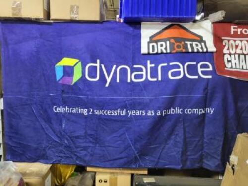 DESCRIPTION: (6) COMPANY TOWEL BRAND/MODEL: DYNATRACE INFORMATION: BLUE QTY: 6