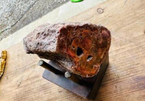DESCRIPTION: PETRIFIED WOOD LOG SIZE: 4"X4" QTY: 1