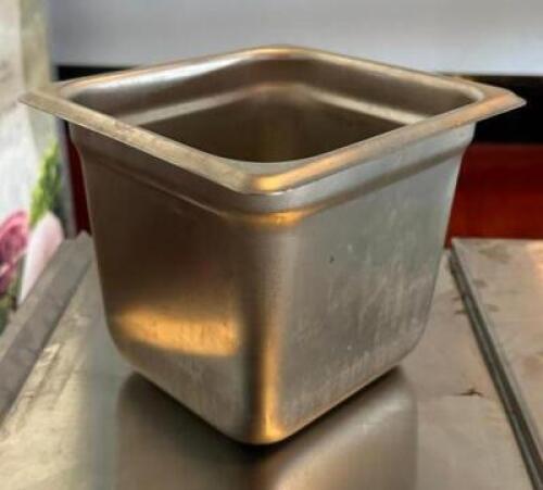 DESCRIPTION: (4)1/6 SIZE STAINLESS INSERTS SIZE: 6" DEEP