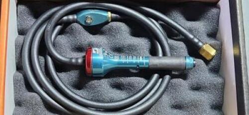 DESCRIPTION: (1) DYNABRADE AIRE DIE GRINDER BRAND/MODEL: DYNABRADE 51706 RETAIL$: 520.07 SIZE: 1/8" COLLET 1/4" INLET QTY: 1