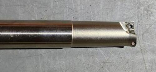 DESCRIPTION: (1) INDEXABLE HIGH FEED STRAIGHT SHANK END MILL BRAND/MODEL: HERTEL 48219216 RETAIL$: 179.98 SIZE: 0.625" QTY: 1