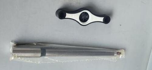 DESCRIPTION: (1) MODULAR REAMER SHANK BRAND/MODEL: ISCAR 44455507 RETAIL$: 197.57 QTY: 1